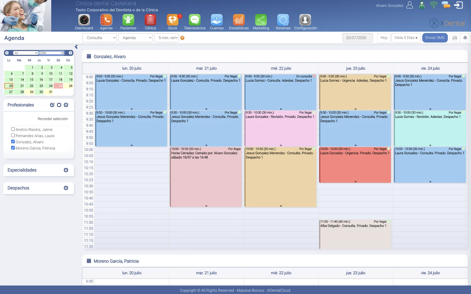 Agenda dental de XDentalCloud con citas por colores y vista de 5 días